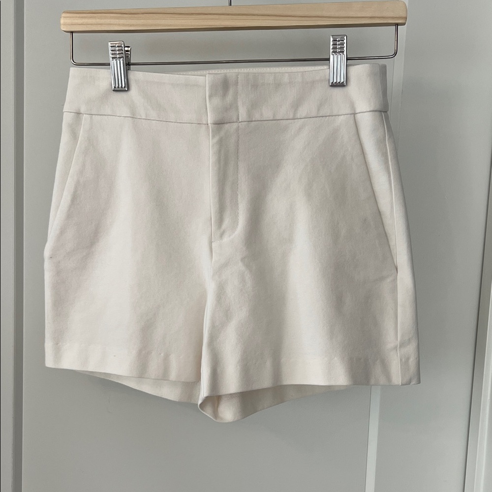 Fifteen Twenty white stretch shorts with side pockets size xs